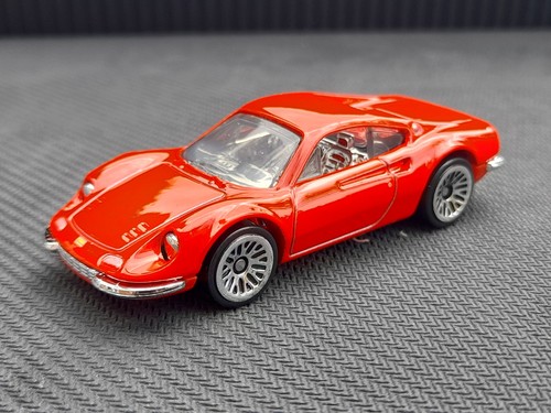 Hot wheels ferrari - dino, gt
