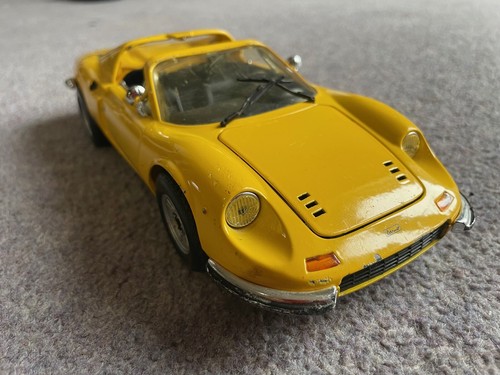 Hot wheels ferrari - 9,5",